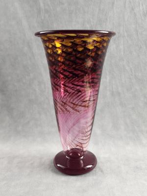 #05232406 vase 12''Hx6''W $225