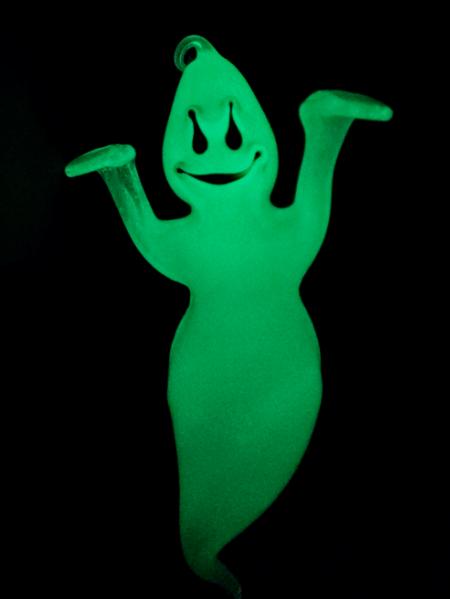 #09112309 GLOW IN THE DARK ghost free hanging 9''Hx5''W $150