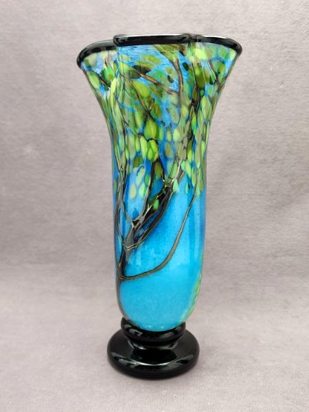 Schach#888 #04102311 tree vase 12''Hx6''W $270