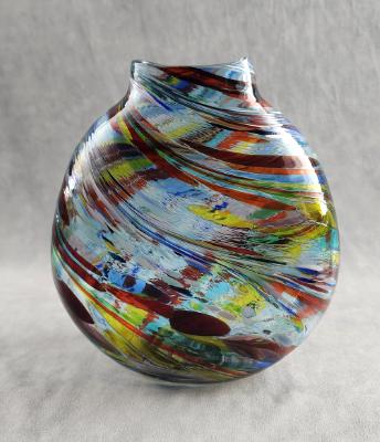 #05232409 pillow vase 9.5''Hx8.5''Wx4''D $225