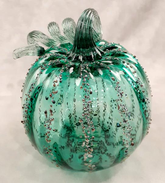 #09162523 Med Pumpkin 4'' to 5'' Silvered $55.00