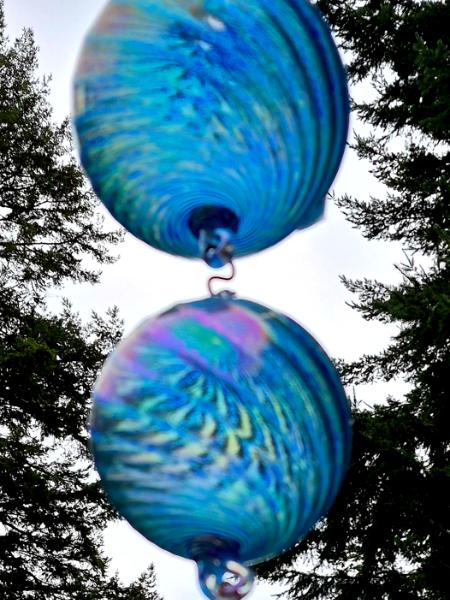 #02202601 Three Hanging Ball Sculpture LG-5.75'' Med-4.75'' Sm-3.75'' 20'' long Iridised $150.00