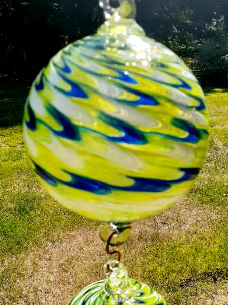 #08262502 Four Hanging Ball Sculpture SeaHawk Colors LG-6.5'' Med-5.25'' Sm-3.5'' Long 31.5'' $250.00