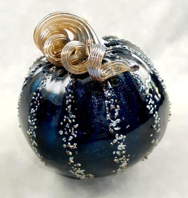 #09162528 Med Pumpkin 4'' to 5'' Silvered $55.00